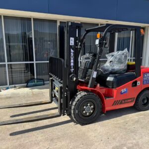 Summit K35C 3.5 Ton Diesel Forklift